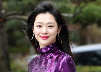 K-pop star Sulli found dead in Seoul