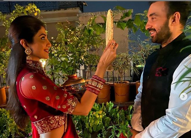 Turn Heads with the Perfect Red Saree: Your Ultimate Guide to a Stunning Karwa  Chauth Look for Newly Married Girls - Sanskriti Cuttack