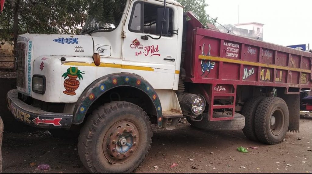 Crackdown on illegal crushing units, vehicles seized