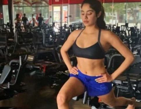 Janhvi Kapoor’s sweating gym photo goes viral