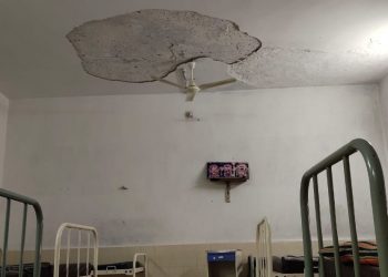 Concrete slab falls on patients at Chharichhaka CHC, three injured