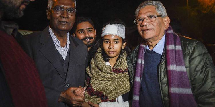 Left leader D Raja and Sitaram Yetchury with JNUSU president Aishee Ghosh