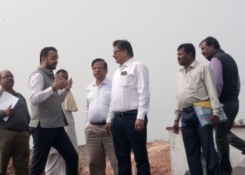 WB team inspects synthetic sea wall