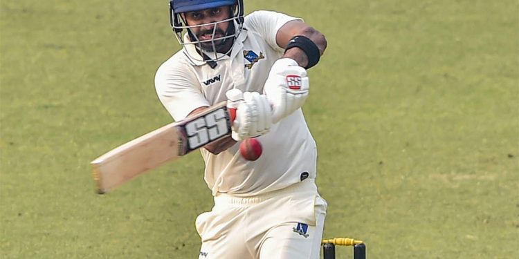 Manoj Tiwary remained unbeaten on 303