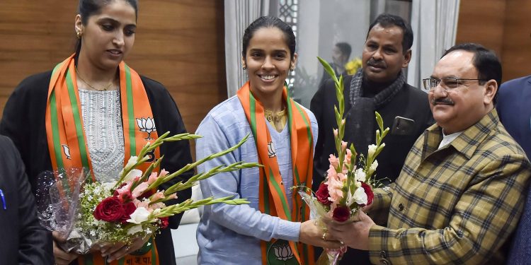 Saina Nehwal being welcomed to the BJP by party president JP Nadda