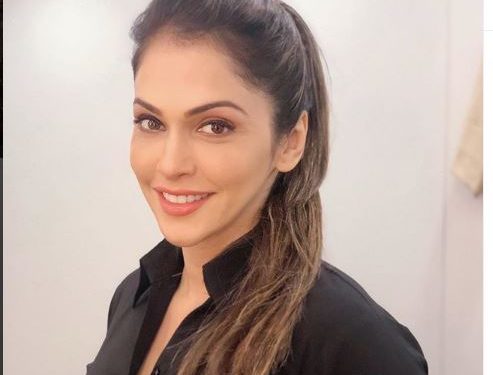 Isha Koppikar turns cop for new web show