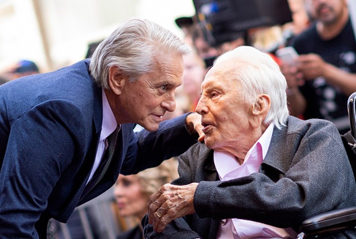 RIP Kirk Douglas: Son Michael Douglas announces; fans pay tribute to ...