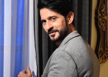 Happy birthday Hiten Tejwani; Do you know Gauri Pradhan is his second wife?