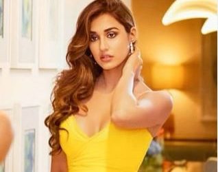 Disha Patani raises temperature in a halter neck outfit; see pic