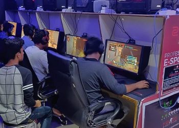 With about 50-60 customers playing at a time, these public gaming platforms in cramped up places, without proper ventilation, may defeat the lockdown’s purpose.