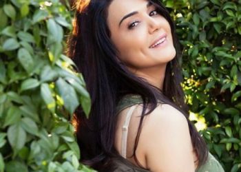 Preity Zinta nostalgic as 'Chori Chori Chupke Chupke' turns 19