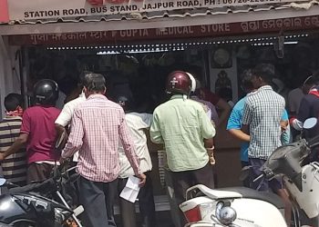 Jajpur Collector warns flouters of lock down for hitting streets