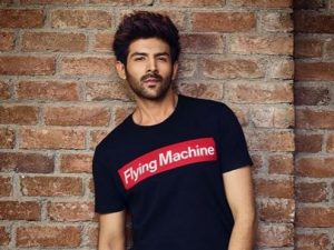 Kartik Aaryan shares picturesque view of mountains from his hotel room