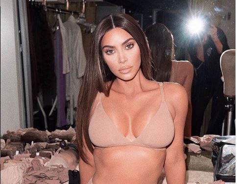 Kim Kardashian turns up the heat with her sizzling pictures; take a look