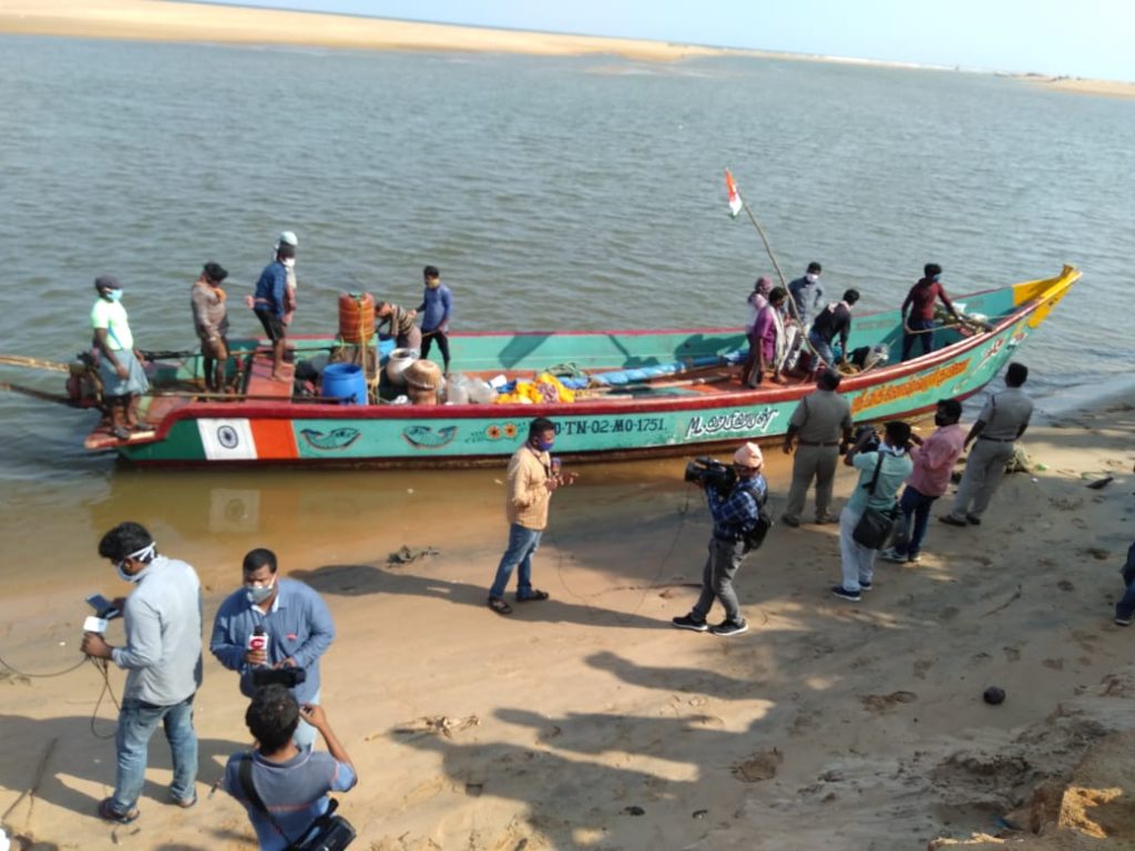 39 migrant workers stranded in mid-sea, reached safely in Odisha amid the lockdown