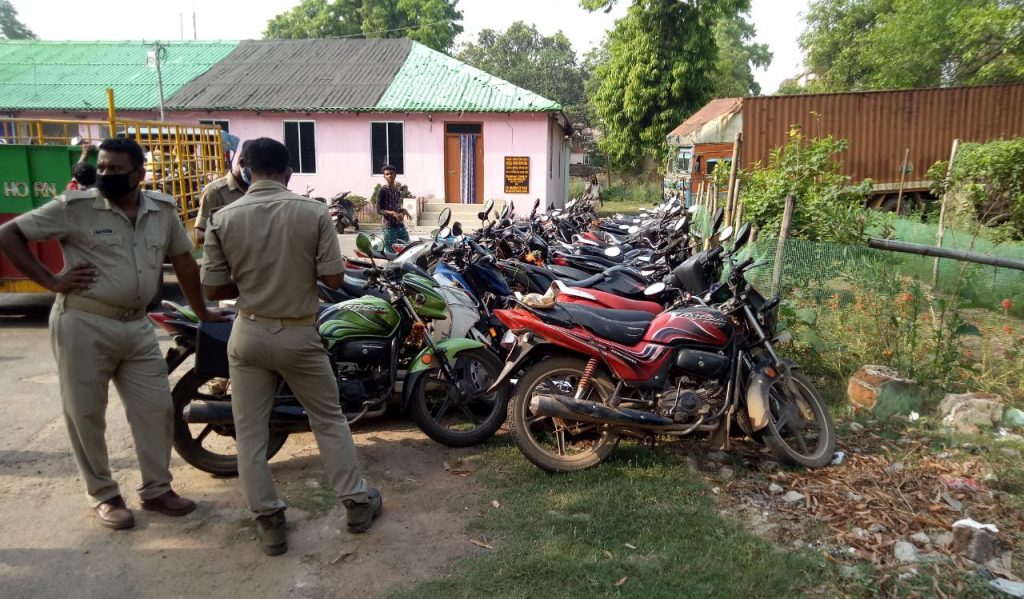 More than 100 two-wheelers seized in Bhadrak for lockdown norm violation