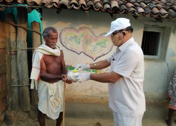 Postal department distributes food and essential commodities to needy in Kalahandi