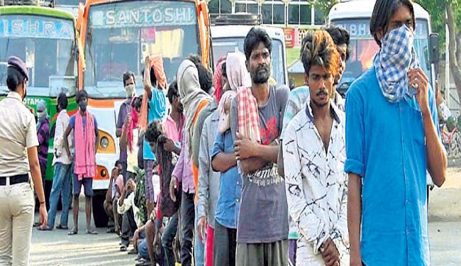 Stranded labourers not obeying social distancing norms, a headache for administration