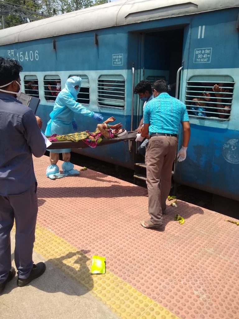 Another migrant woman delivers baby girl in Shramik Special train