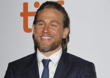 Charlie Hunnam to feature in dog movie 'Denali'