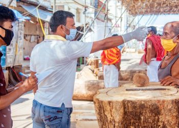 Puri district admin starts swab sample collection from chariot makers