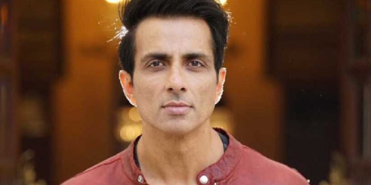 Sonu Sood moves SC challenging BMC notice for illegal construction