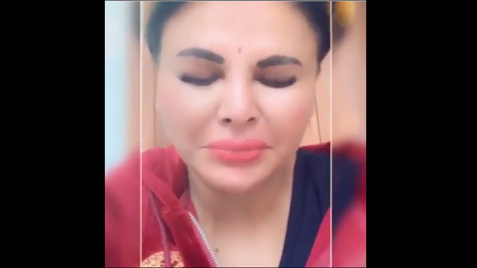 Despite 55 retakes, Rakhi Sawant was nervous for a kissing scene