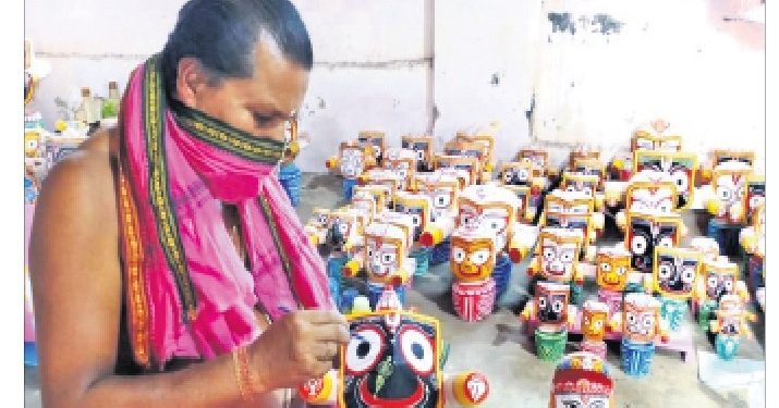 Dhenkanal painter grateful for being in service of Gods