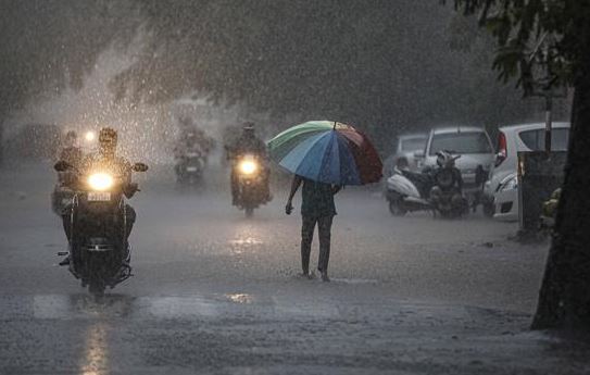 Scientists decode why India faced 5-decade long rainfall decline ...