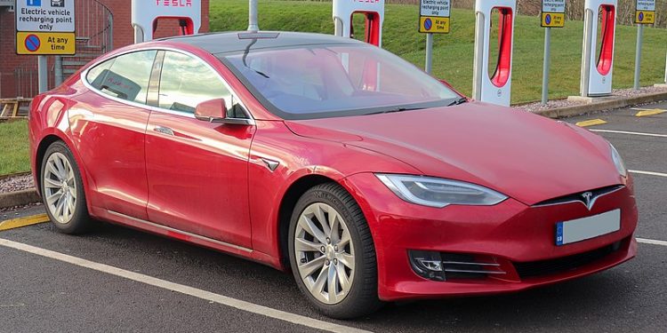 2018 Tesla Model S 75D (Image courtesy: Wikimedia commons)