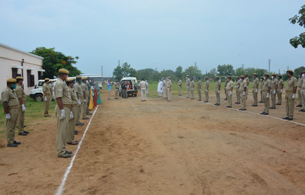 Ganjam police accord Guard of Honour to ASI who fell victim to COVID-19 in the line of duty