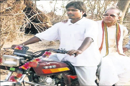 Pranab Mukherjee’s bonding with this Kendrapara man will make you emotional