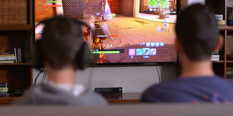 Good news to video game lovers: Playing video games as child may improve working memory later