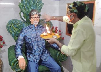 Amitabh Bachchan temple