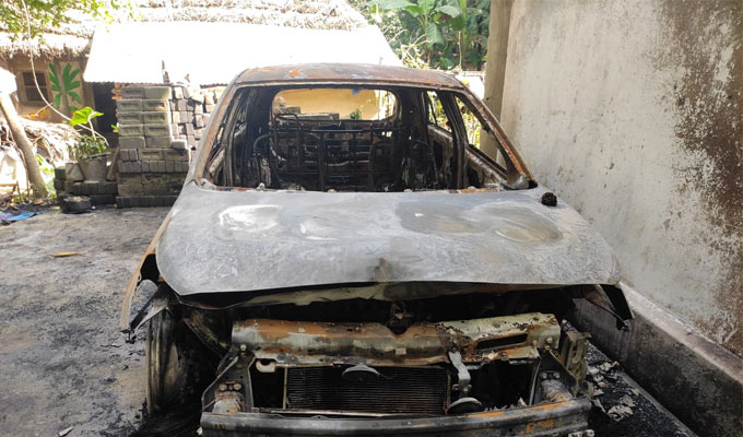 Coal mafia set informer’s car ablaze in Bhadrak