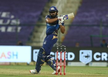 Rohit Sharma pulls one during his innings against KXIP, Thursday