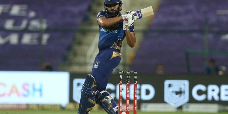 Rohit Sharma pulls one during his innings against KXIP, Thursday