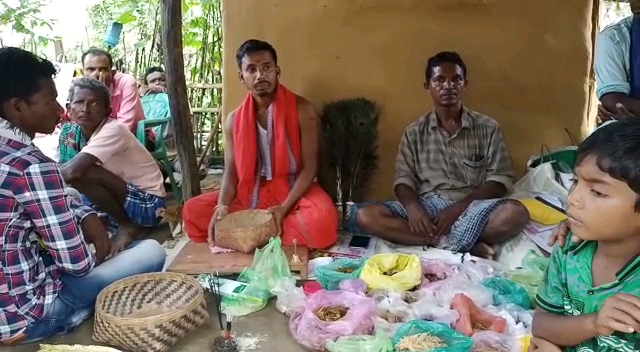 The school watchman who became a ‘Baba’ to eke out a living Read on for details