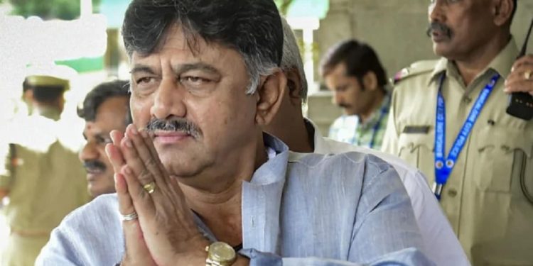 Congress comes in support of Shivakumar post CBI raid