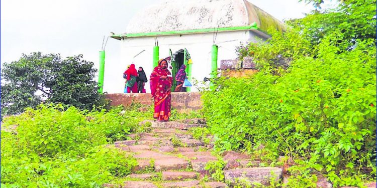 Atop the Aalamgiri hill under Barchana block in Jajpur district, shrine of ‘Satya Pir’ is located