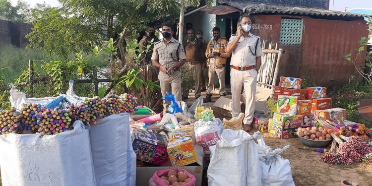 Illegal firecracker manufacturing factories busted in Cuttack, huge quantity of crackers seized