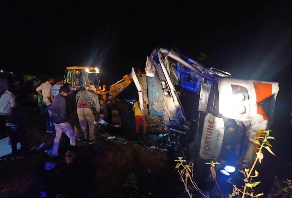 Three dead, 15 injured as bus overturns in Orissa’s Rayagada district