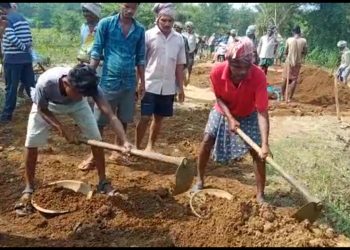 Villagers repair road on their own, draw praise