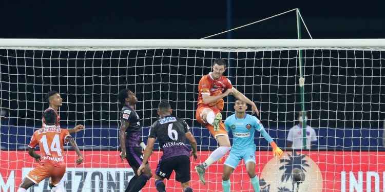 FC Goa's James Donachie clears an aerial ball during match 25 of Hero ISL7 at the Bambolim Stadium on Saturday. (Photo: ISL)