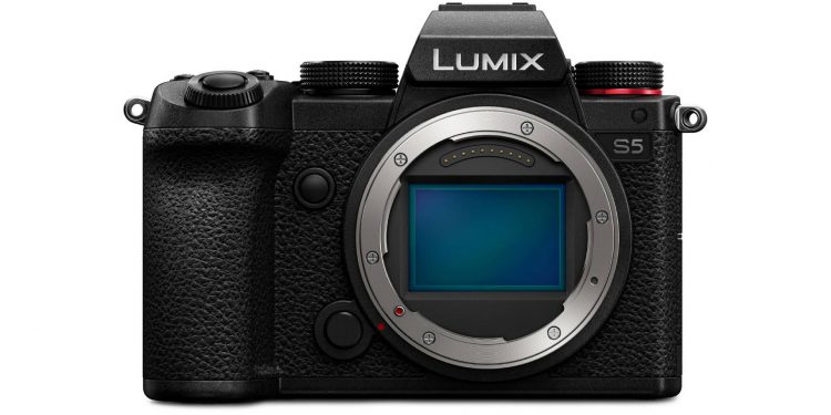 Panasonic launches new mirrorless camera for content creators