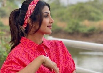 Shilpa Shetty offers fans a glimpse of her hydroponic farm; watch video