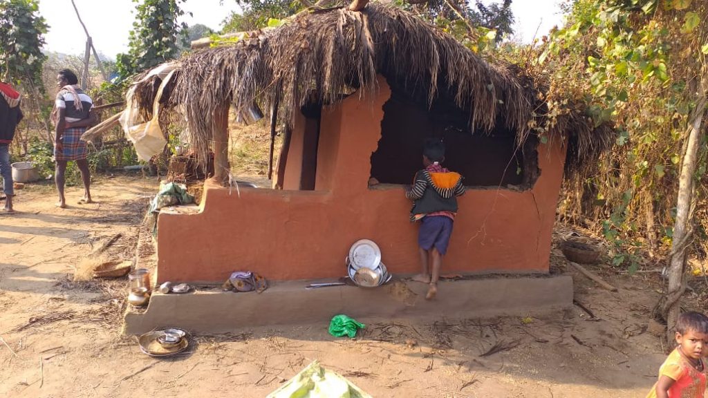 Odisha People of this tribe burn their ‘Lal Bungalow’ if touched by outsiders