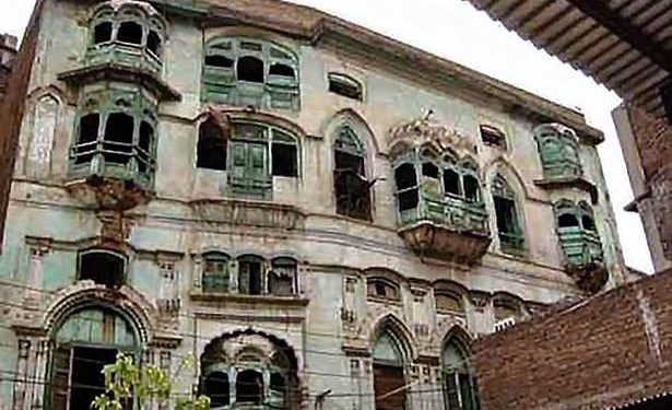 Pakistan govt approves ₹2.35 crore to purchase ancestral houses of Dilip Kumar, Raj Kapoor