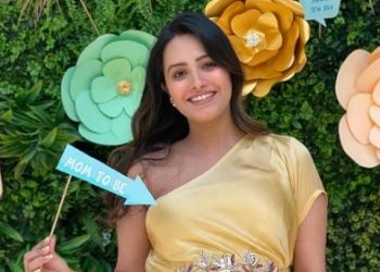 Anita Hasanandani flaunts baby bump in new photoshoot