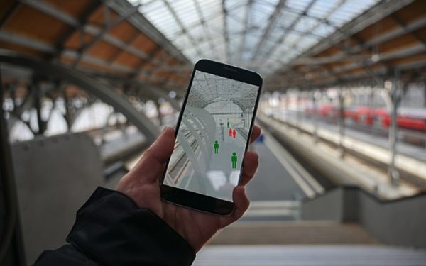 Smartphone, user data, location tracking